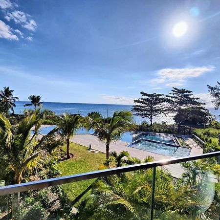 פוינט או פימנטס Ocean Point Beach Front Apartment מראה חיצוני תמונה